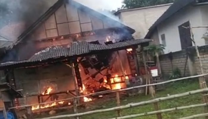 Subuh Berubah Petaka! Rumah Warga Kangayan Hangus, Diduga Dipicu Bensin