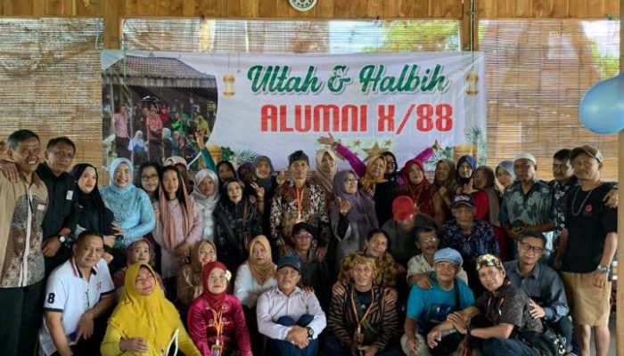 Halalbihalal Alumni SMPN 10/88 Berlangsung Khidmat, Dihadiri Pejabat hingga Alumni Luar Daerah