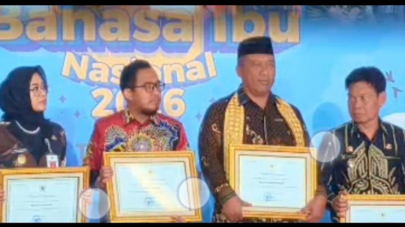 Bupati Sumenep Raih Penghargaan Nasional, Bahasa Madura Kembali Harum di Tingkat Indonesia