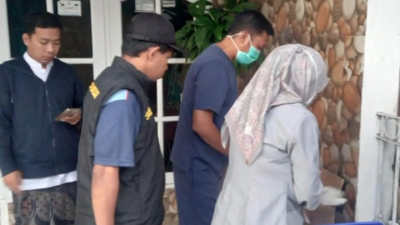 Geger! Bayi Perempuan Ditemukan Terlantar di Depan Makam Umum Gondanglegi Kulon