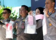 Polresta malang kota bongkar Sindikat Narkoba, Tiga Pengedar di Tangkap, Dua Pelaku Lain Masuk Daftar Buronan