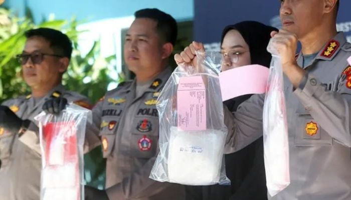 Polresta malang kota bongkar Sindikat Narkoba, Tiga Pengedar di Tangkap, Dua Pelaku Lain Masuk Daftar Buronan