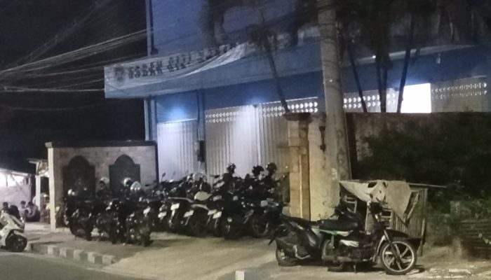 Trotoar Berubah Jadi Lahan Parkir? Aktivitas di Depan SPPG BGN Sumenep Tuai Sorotan Publik
