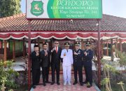 HUT ke-81 RI di Arjasa, Ketua PGRI  H. Fahri: Kemerdekaan Harus Diisi dengan Persatuan, Pendidikan dan Pengabdian
