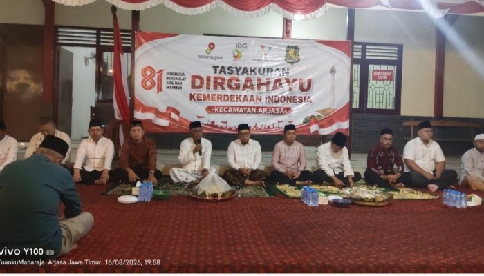 BREAKING NEWS: Malam Tasyakuran HUT ke-81 RI Digelar di Halaman Kantor Kecamatan Arjasa, Camat Subiyakto Ajak Masyarakat Bersatu