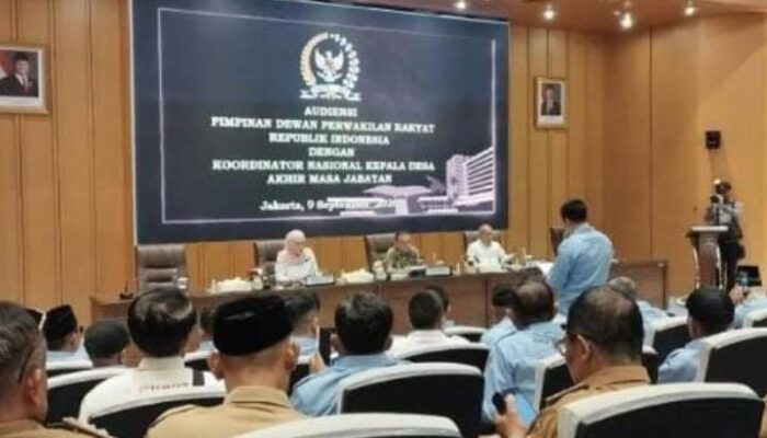 Karpet Merah Parlemen “Syahwat Kekuasaan” DPR Jamu 36 Ribu Kades yang Haus Perpanjangan Jabatan