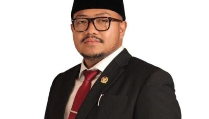 Bau Amis Senayan: Saat Wakil Rakyat Diduga Berubah Jadi “Bos Besar” Rokok Ilegal