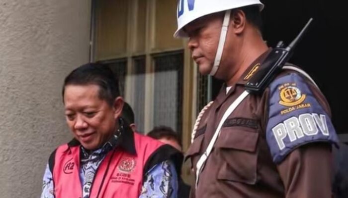 Integritas APH Runtuh: Eks Jampidsus Febrie Adriansyah Resmi Dilimpahkan ke Kejari Jaksel terkait Dugaan Pemerasan dan Pencucian Uang